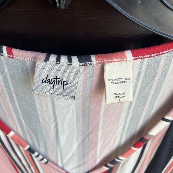 Size small tie front striped top from The Buckle. - Picture 2 of 2